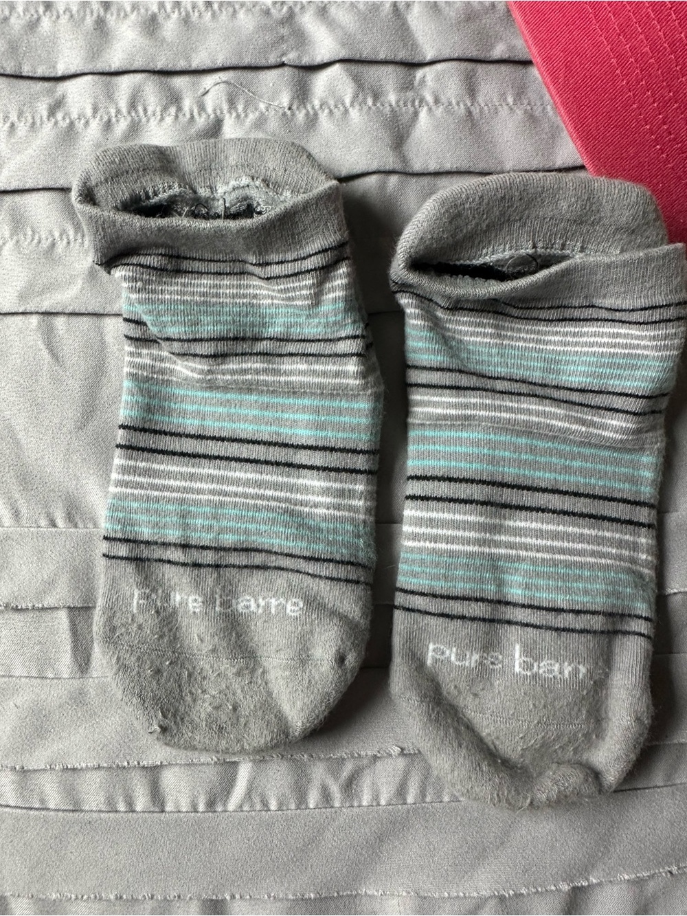 Sticky socks Stripe Socks in Gray & Light Blue